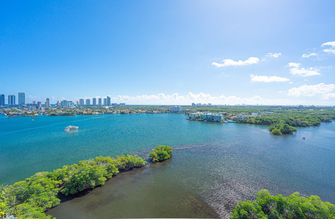 17111 Biscayne Blvd 1702