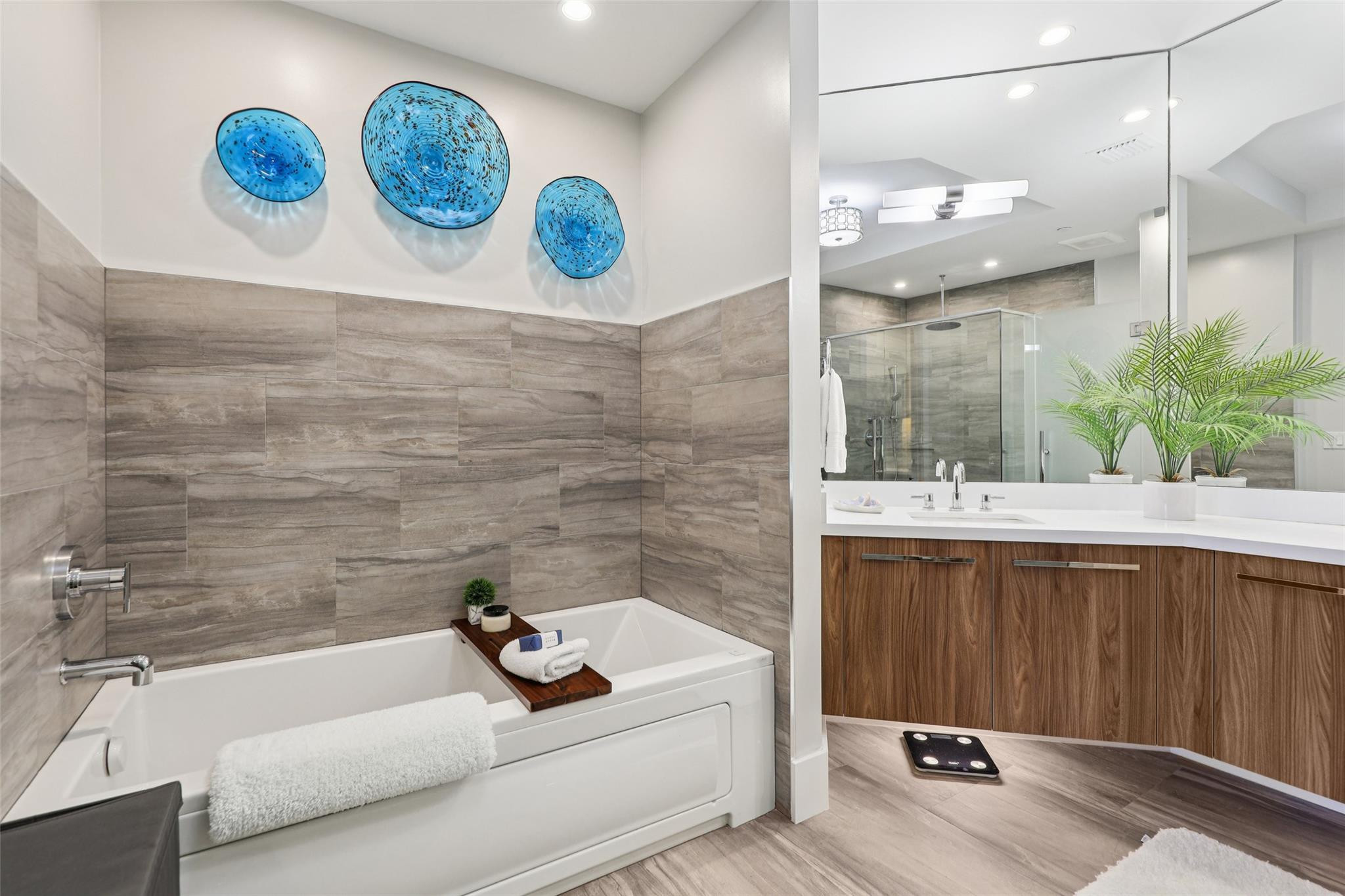 161 Isle Of Venice Drive 303