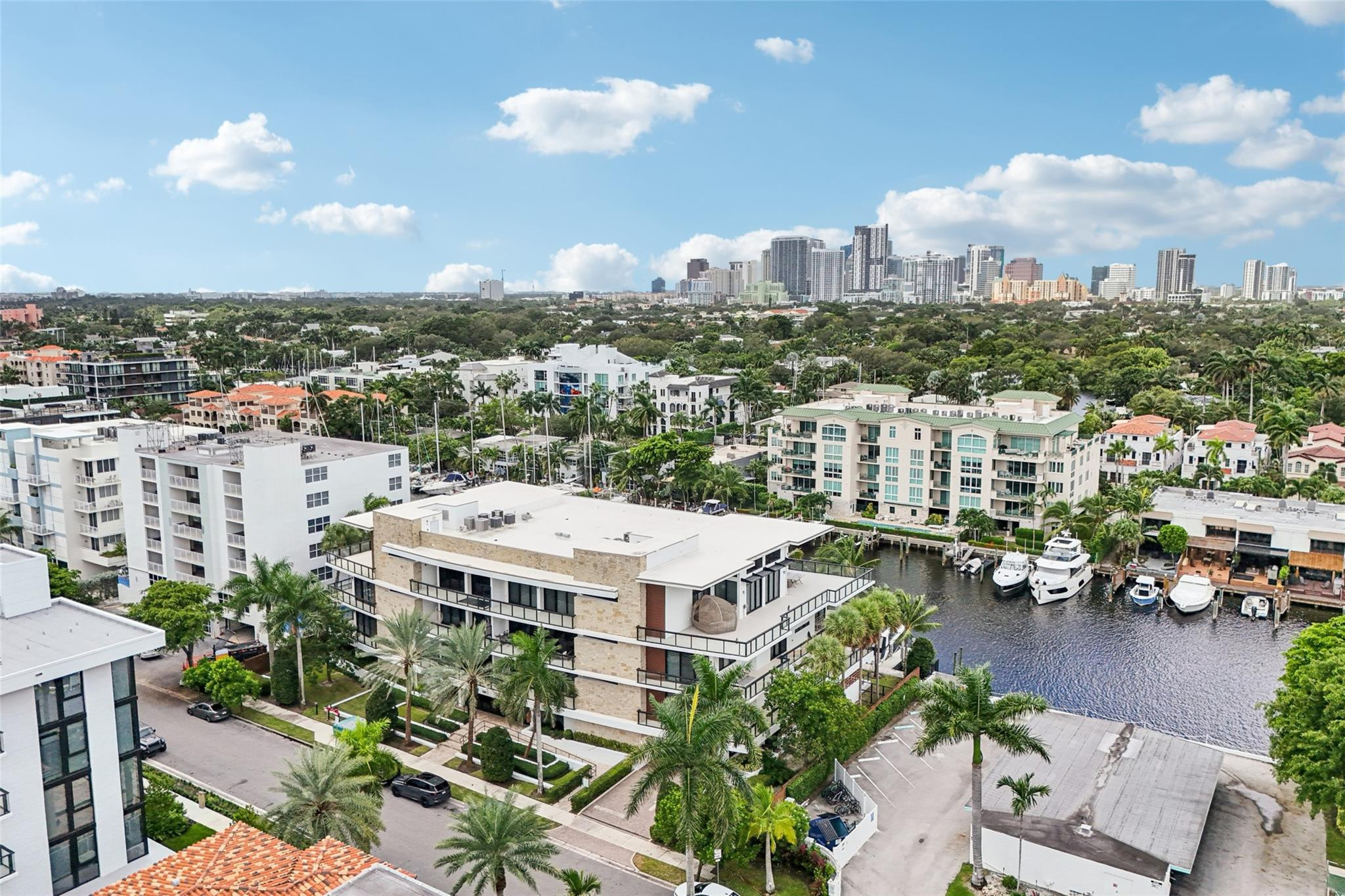161 Isle Of Venice Drive 303