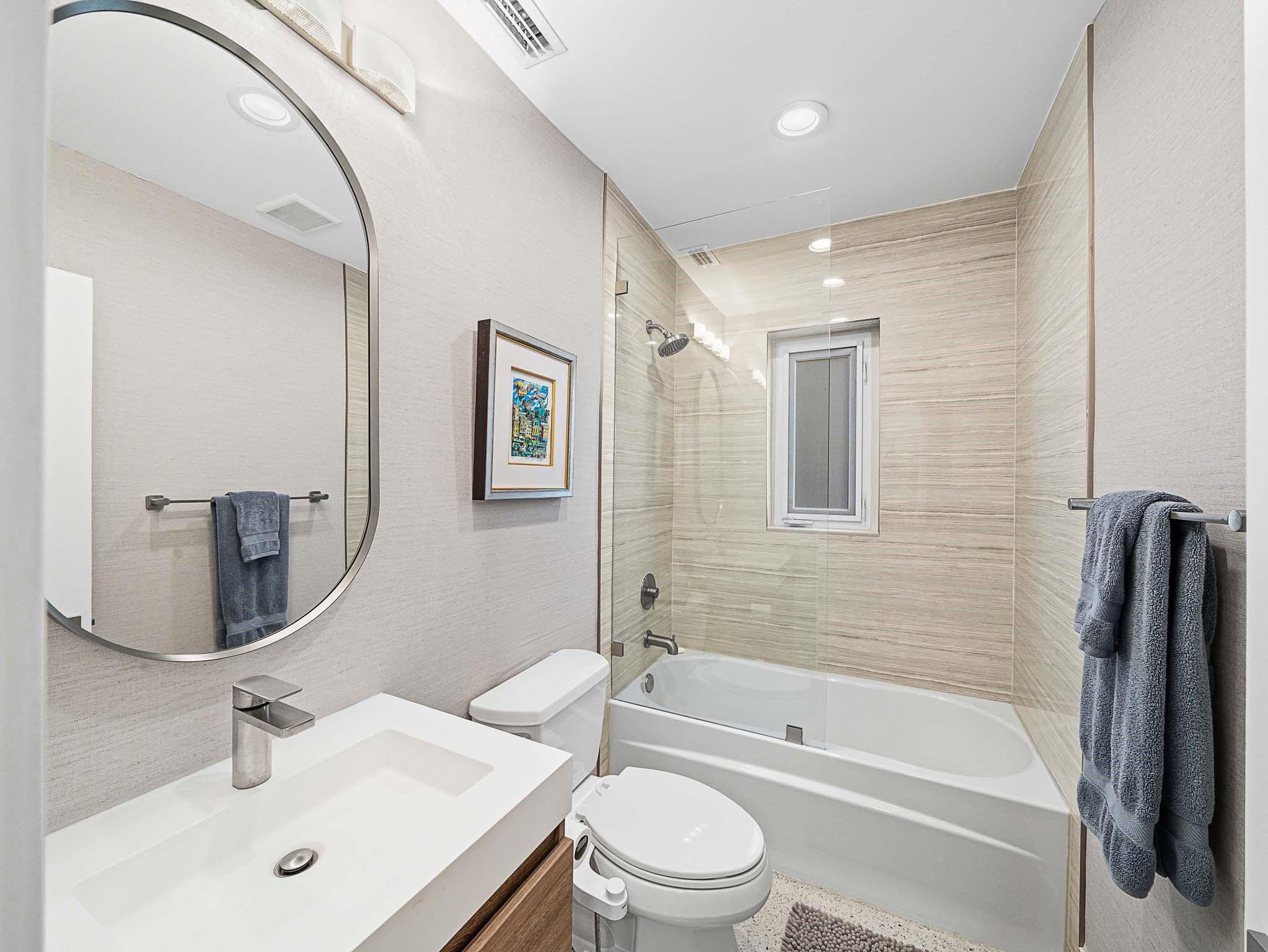 715 N Victoria Park Road