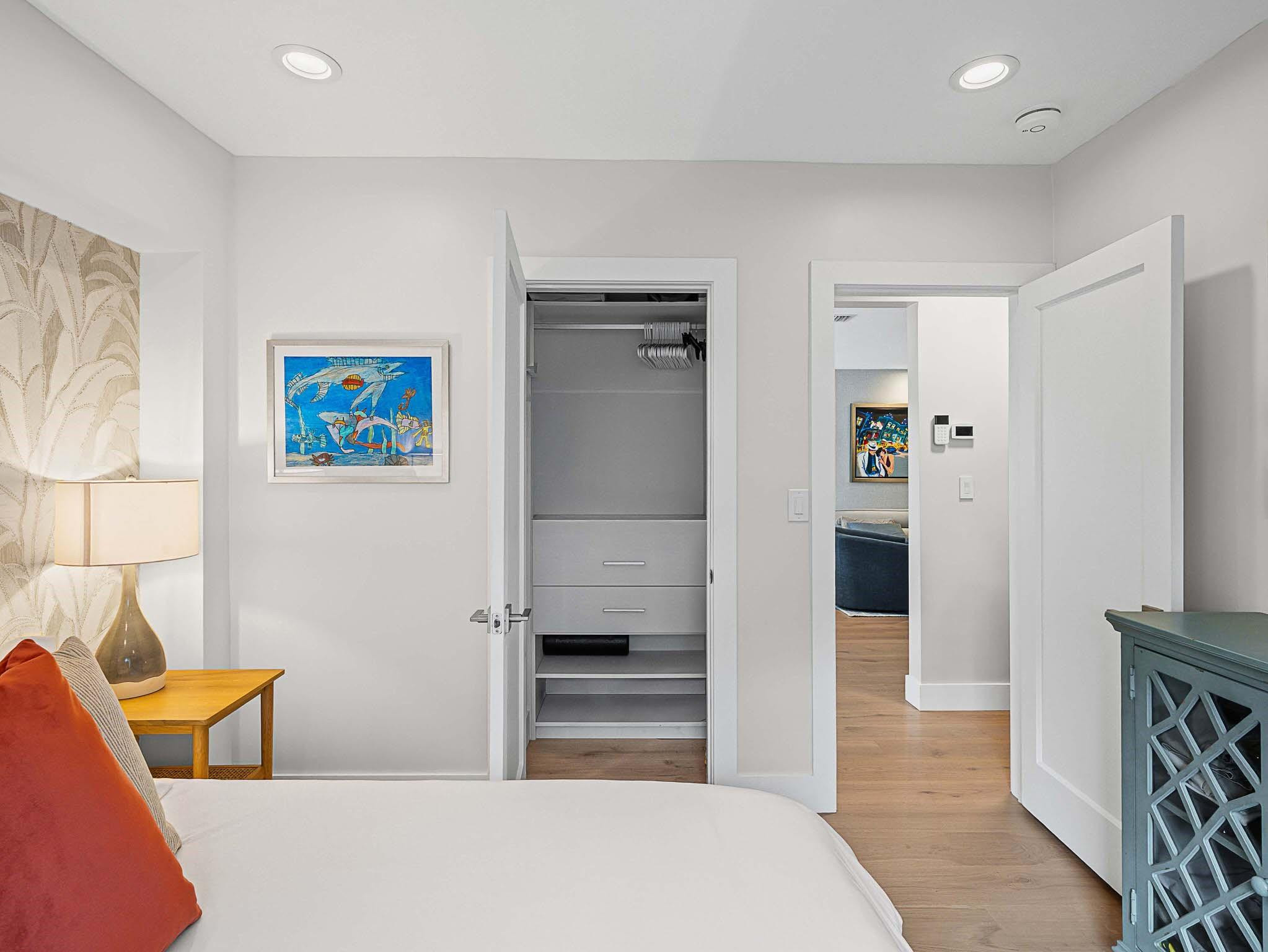 715 N Victoria Park Road