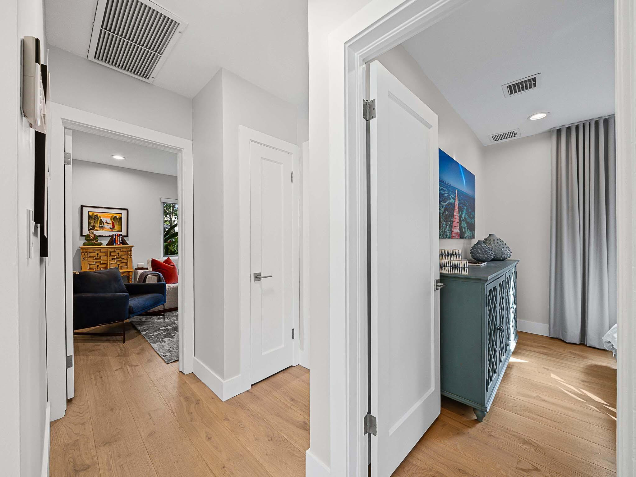 715 N Victoria Park Road