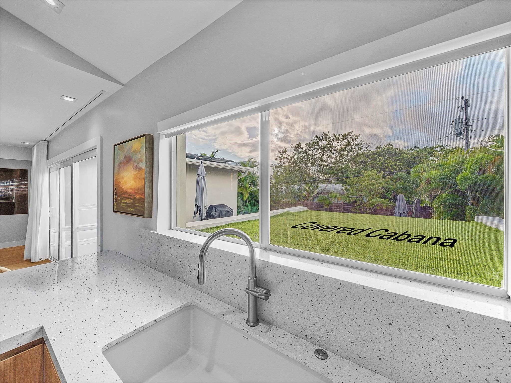 715 N Victoria Park Road