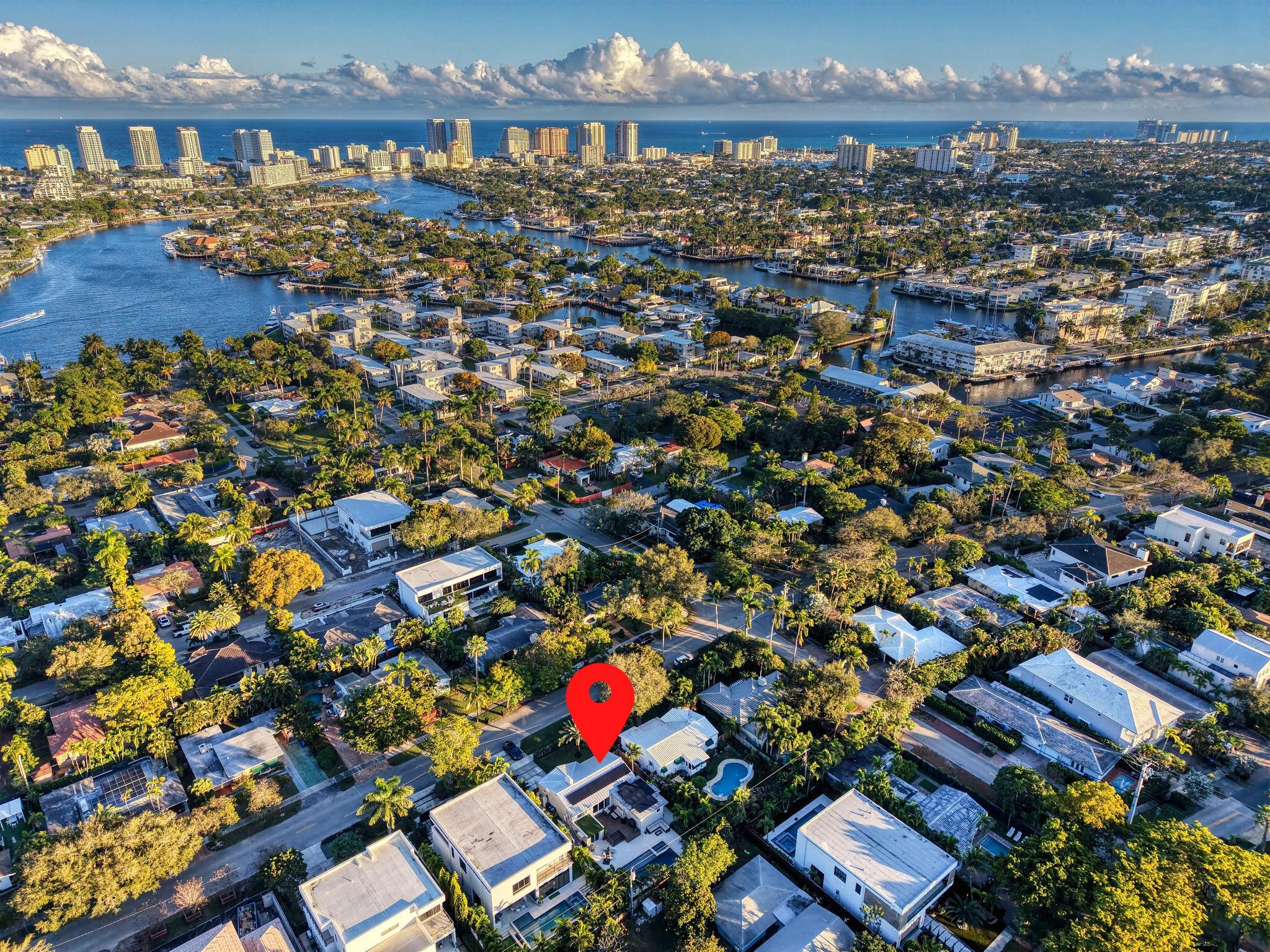 715 N Victoria Park Road