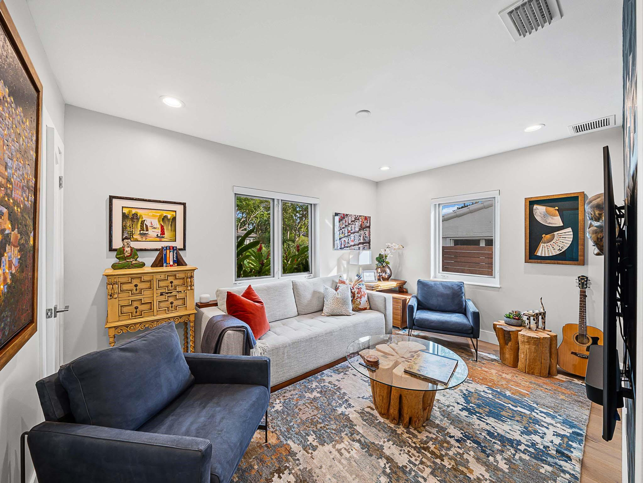 715 N Victoria Park Road