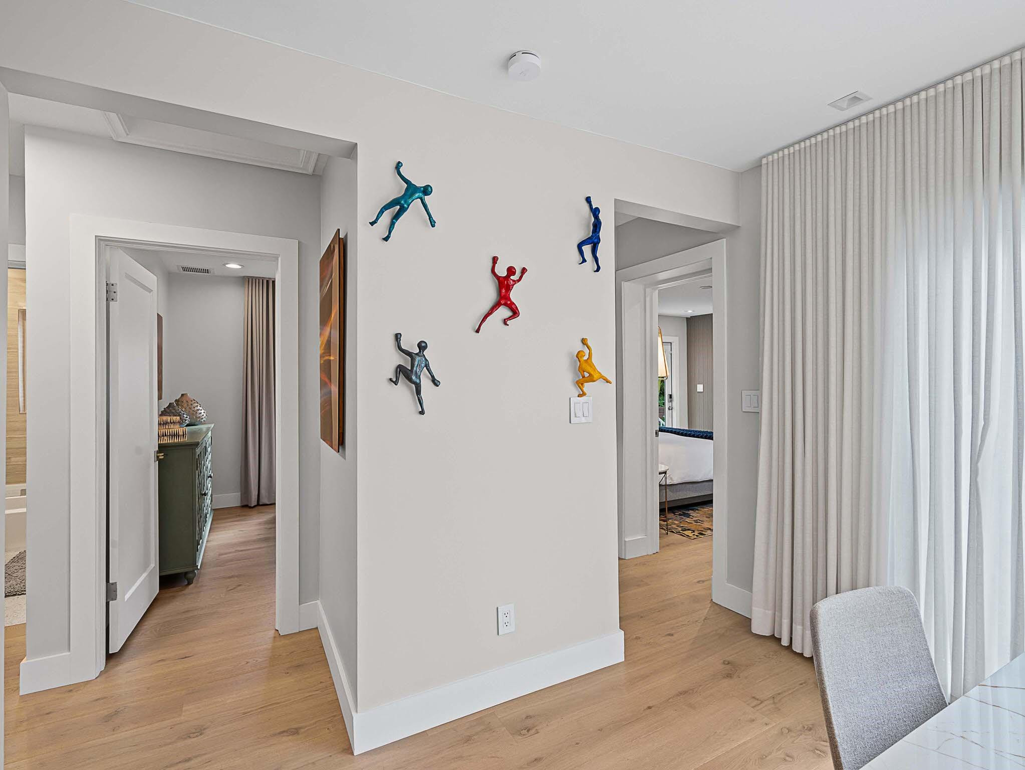 715 N Victoria Park Road