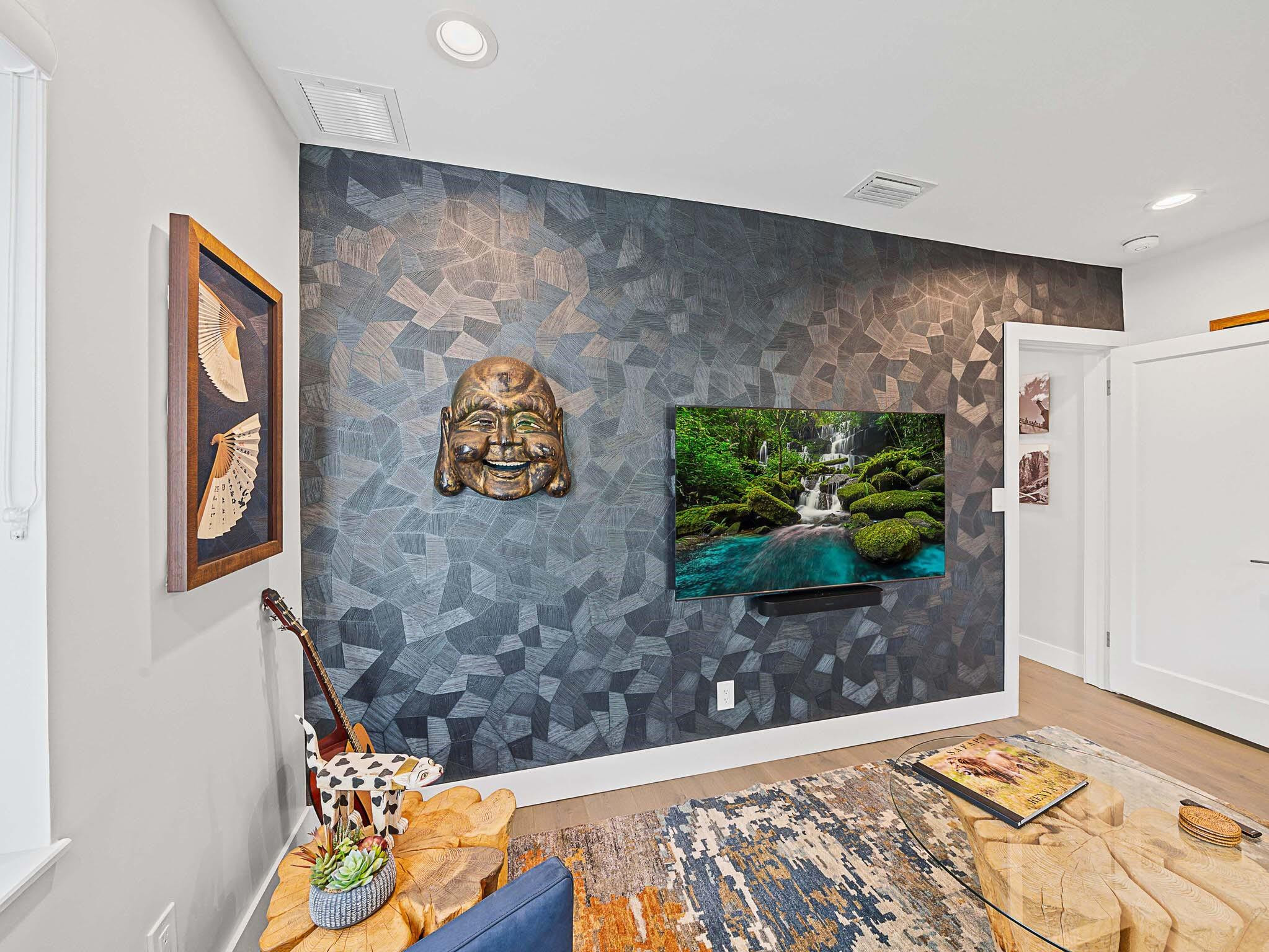 715 N Victoria Park Road