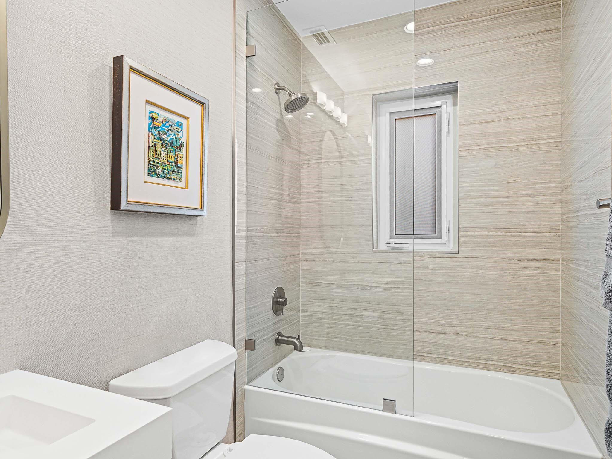 715 N Victoria Park Road