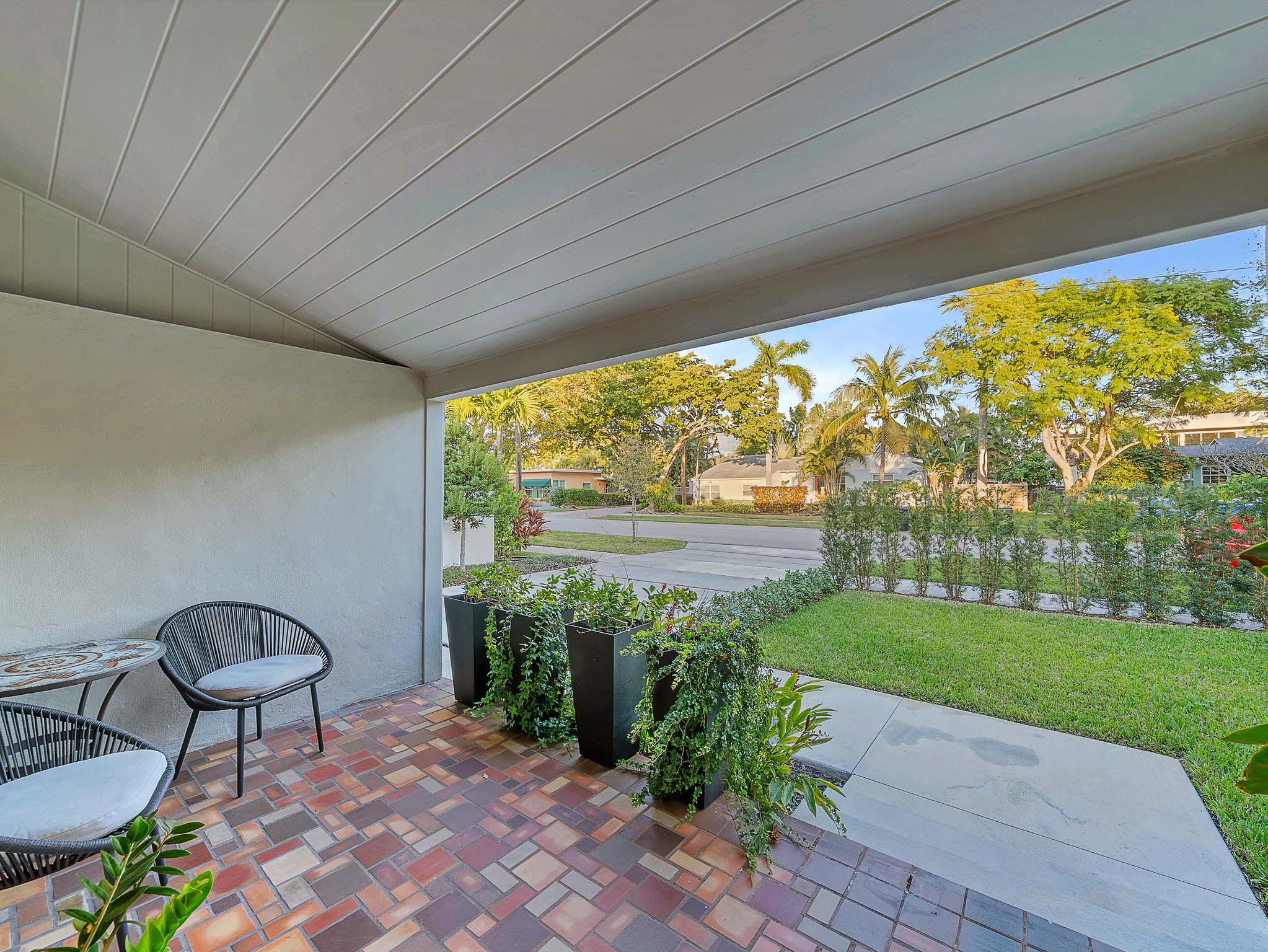 715 N Victoria Park Road