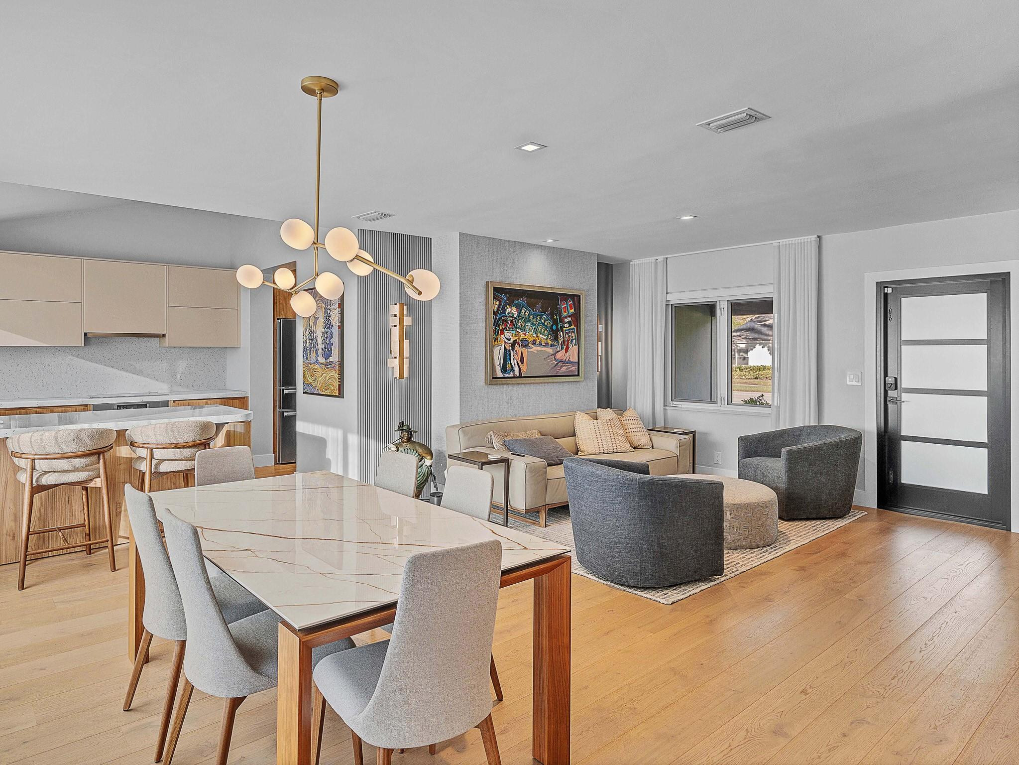 715 N Victoria Park Road