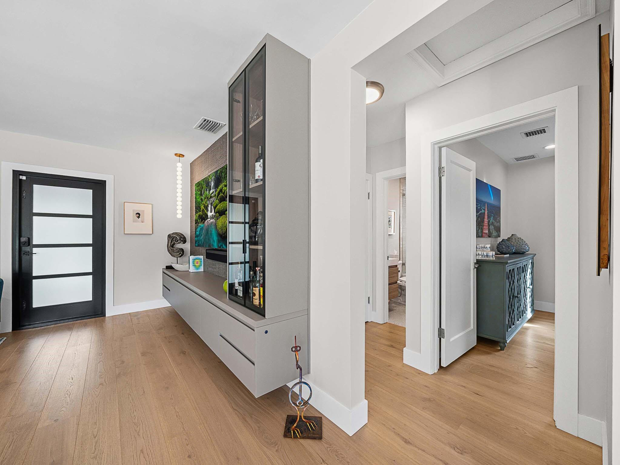 715 N Victoria Park Road