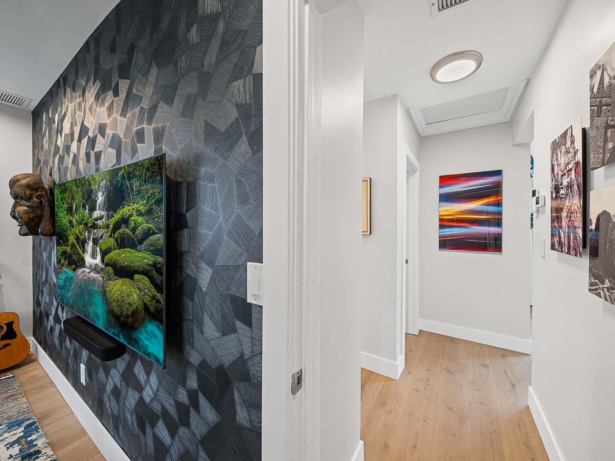 715 N Victoria Park Road