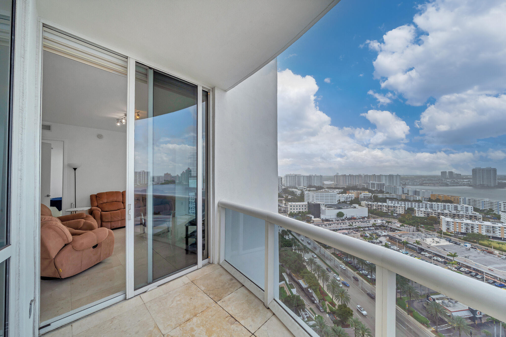 18201 Collins Avenue 3301A