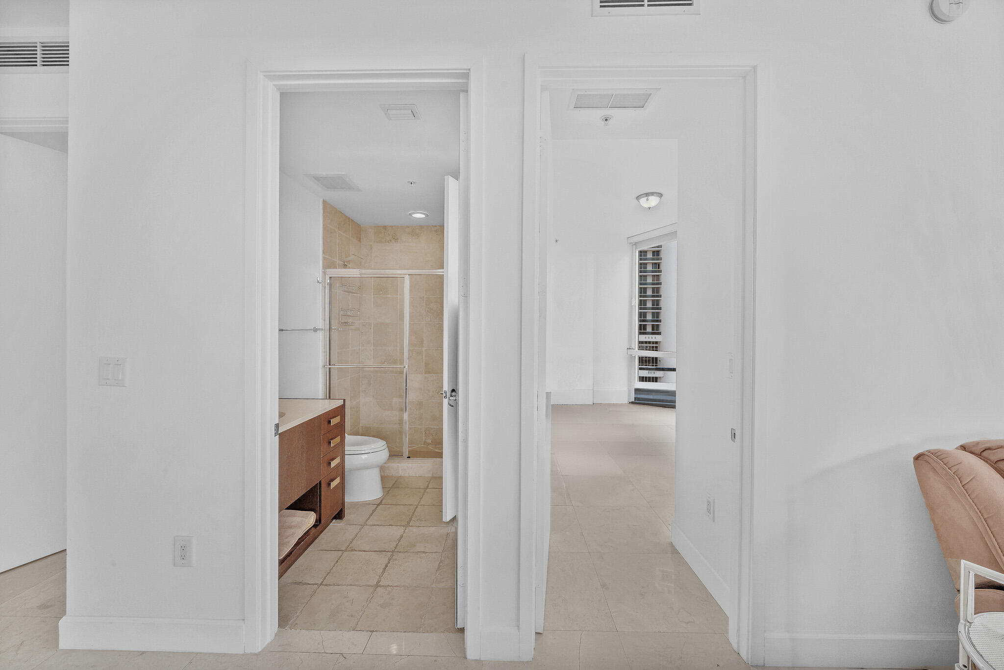 18201 Collins Avenue 3301A