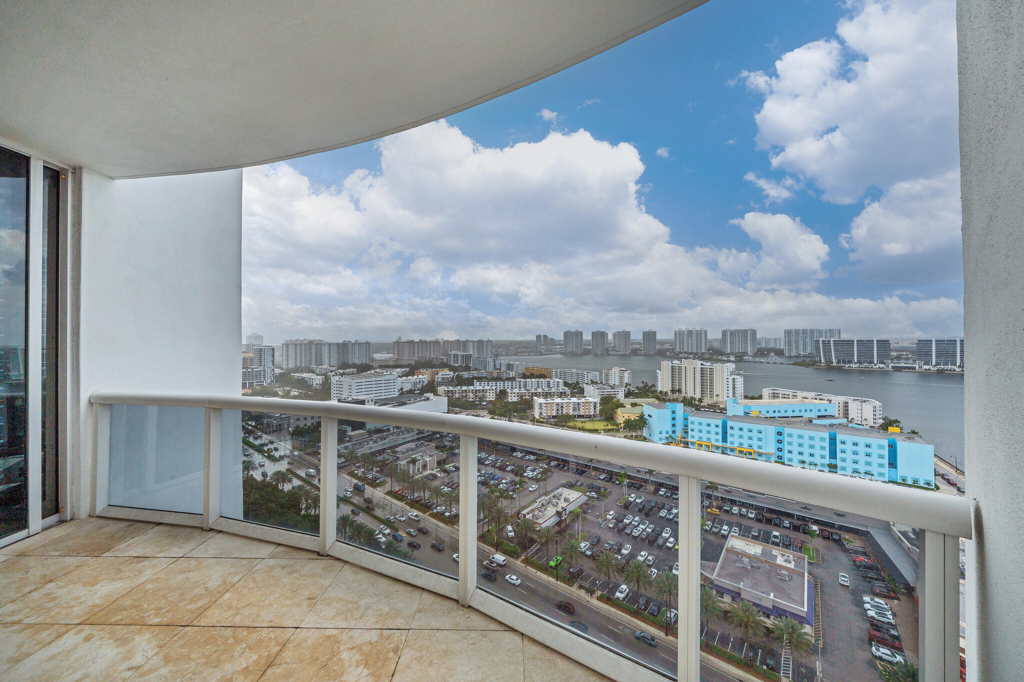 18201 Collins Avenue 3301A