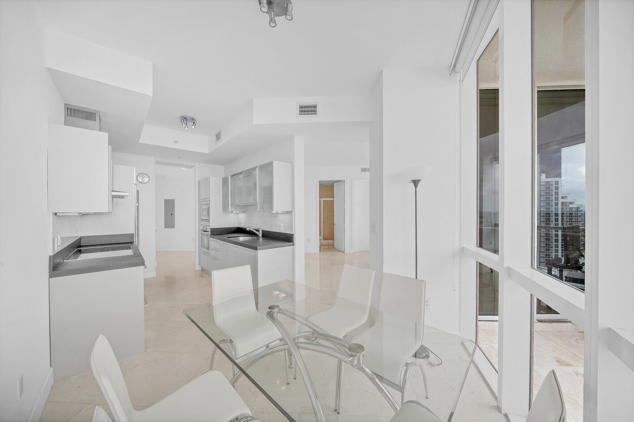 18201 Collins Avenue 3301A