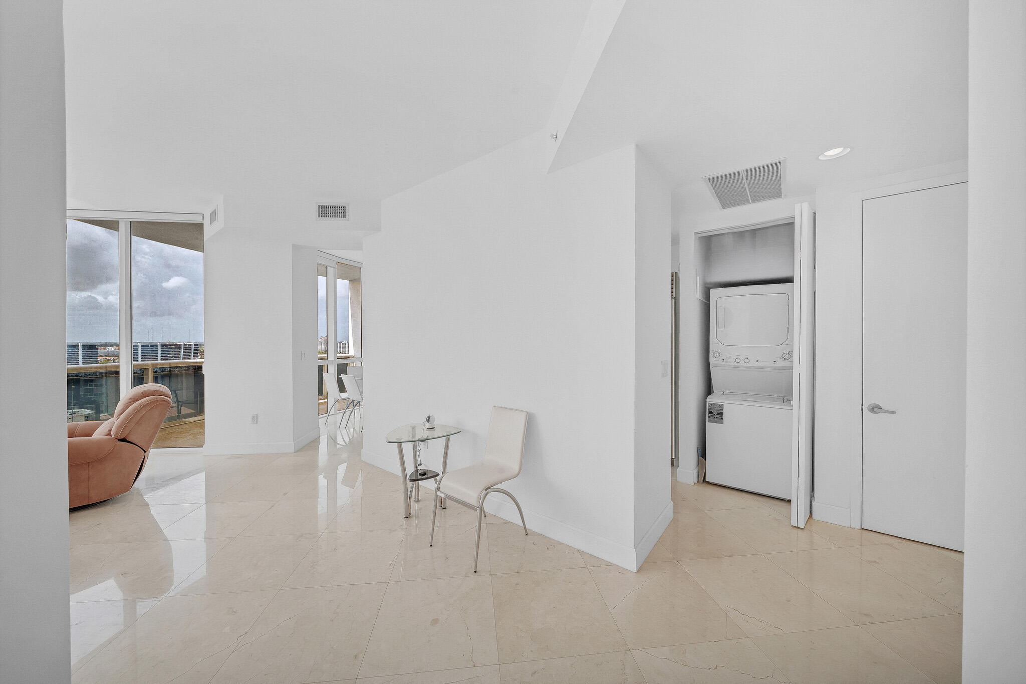 18201 Collins Avenue 3301A