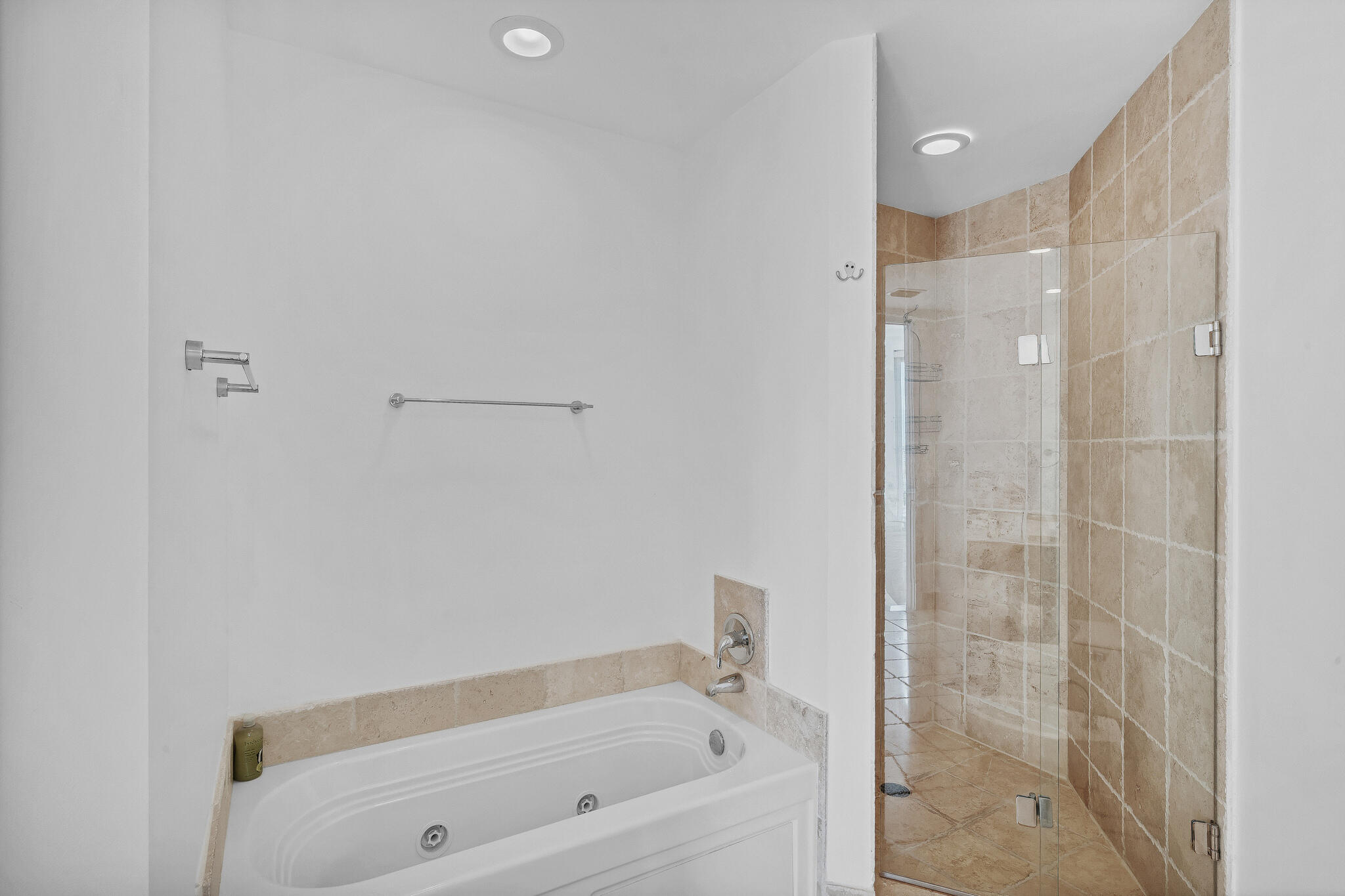 18201 Collins Avenue 3301A