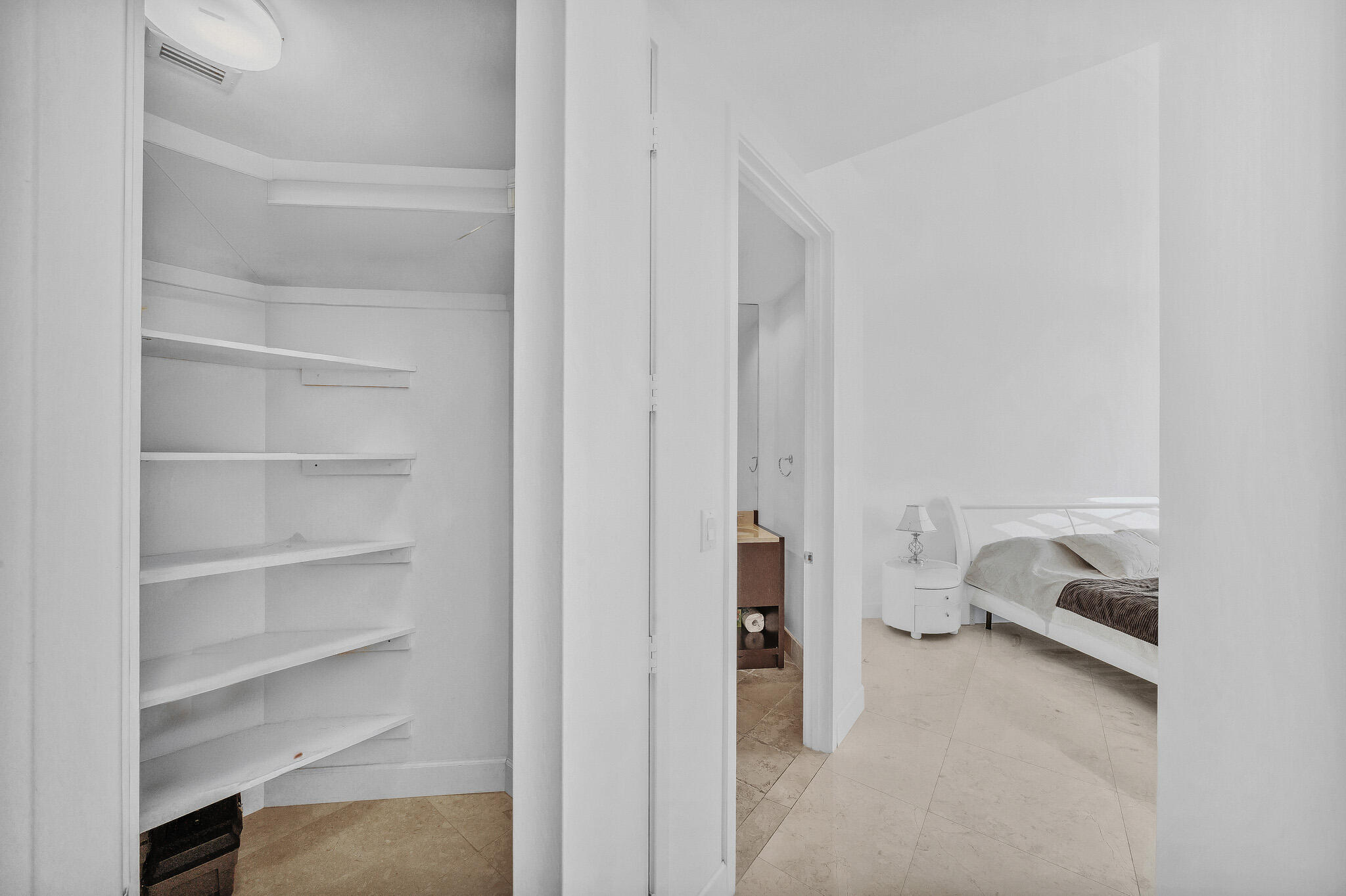 18201 Collins Avenue 3301A