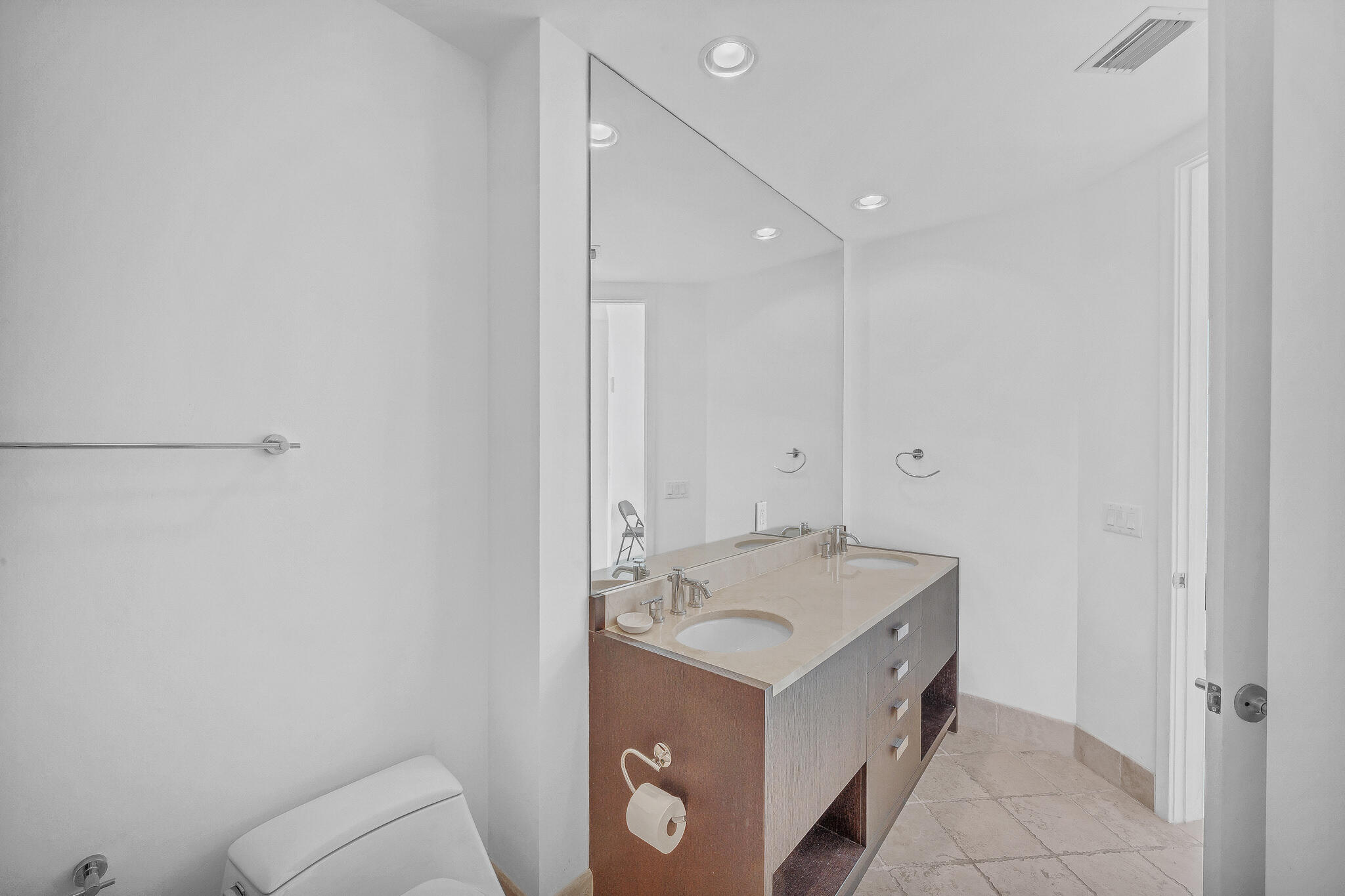 18201 Collins Avenue 3301A