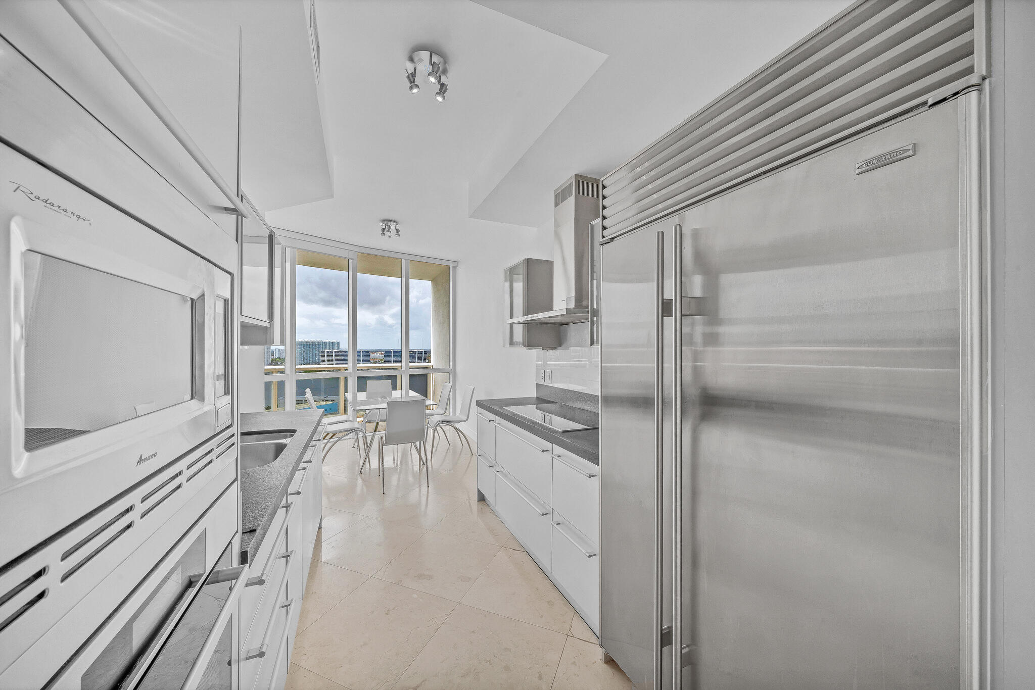 18201 Collins Avenue 3301A