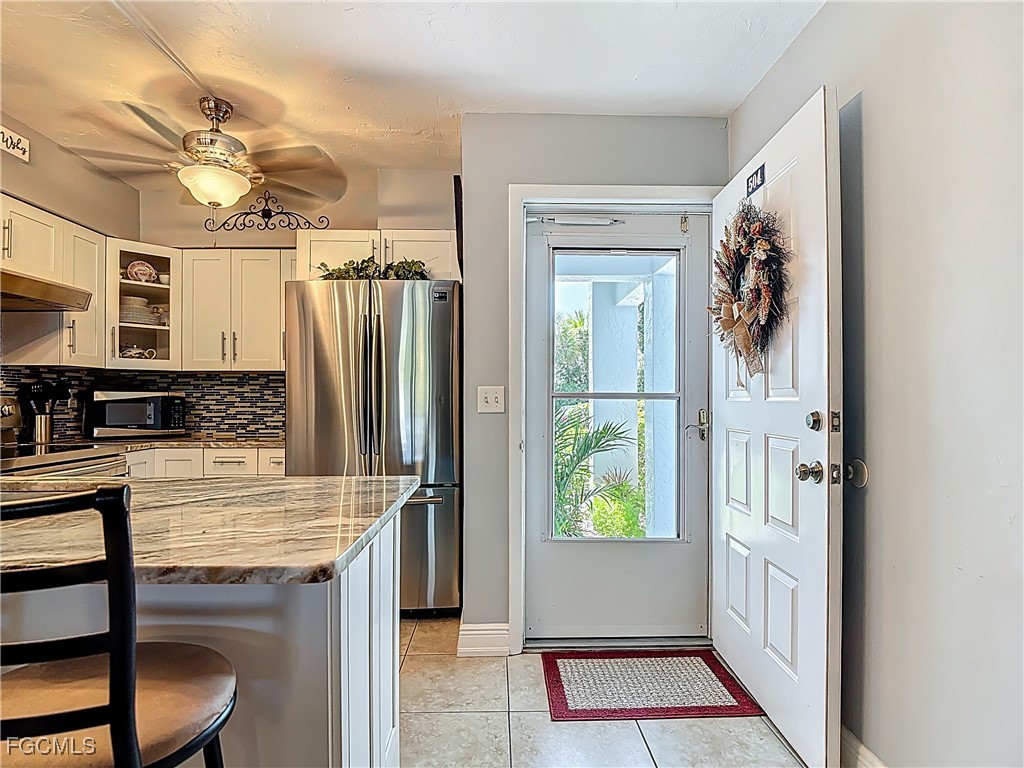 1100 Pondella RD 504