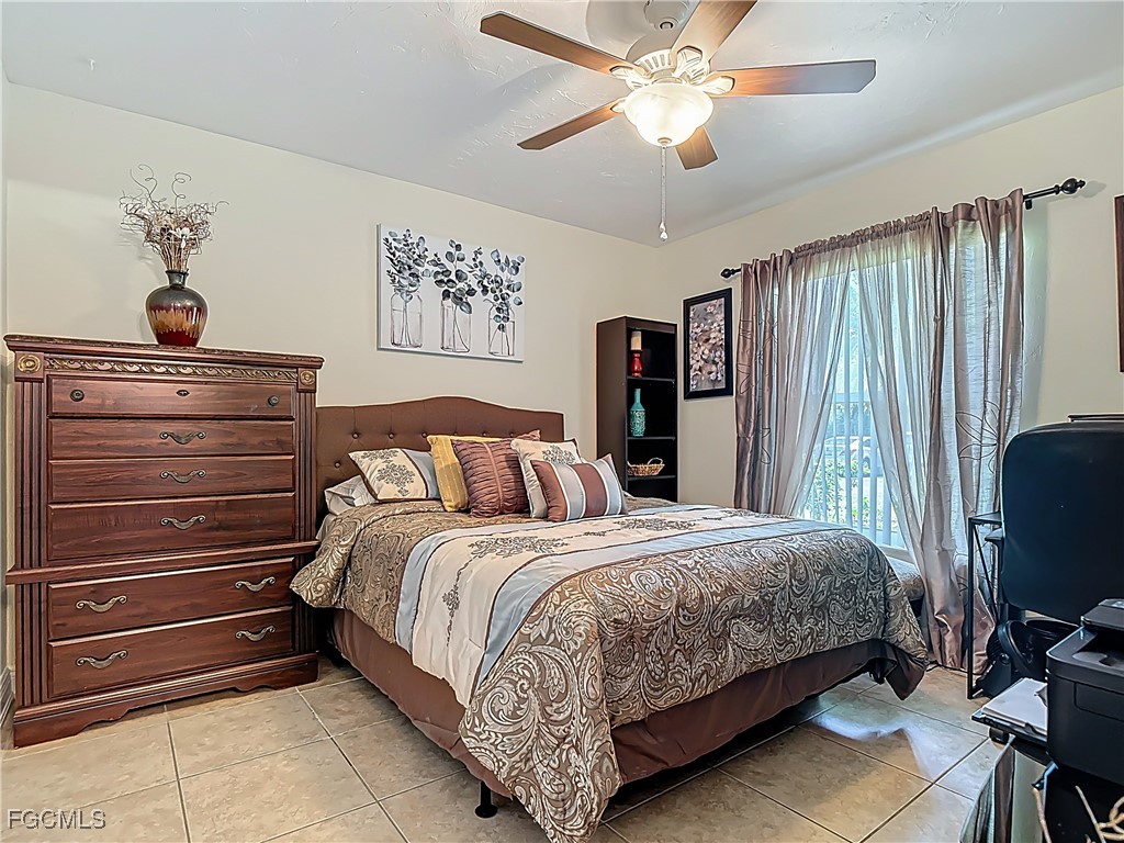 1100 Pondella RD 504