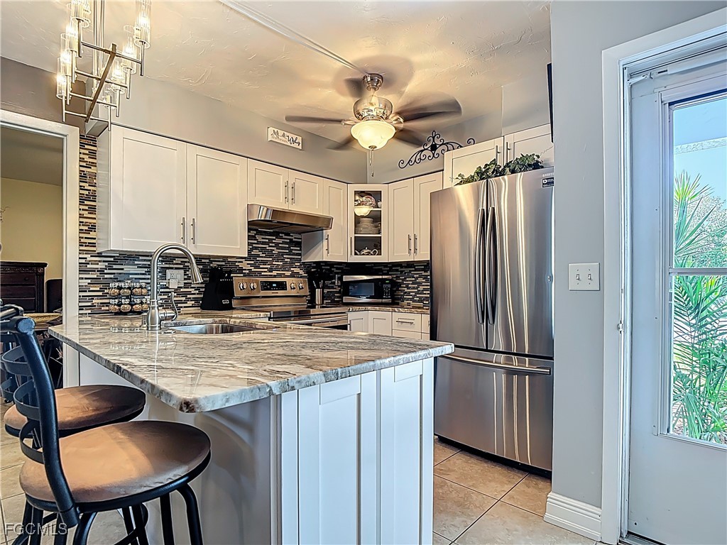 1100 Pondella RD 504