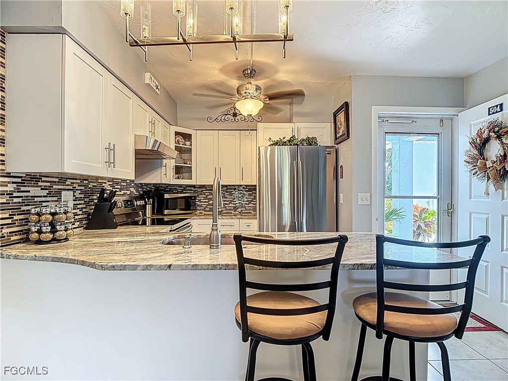 1100 Pondella RD 504