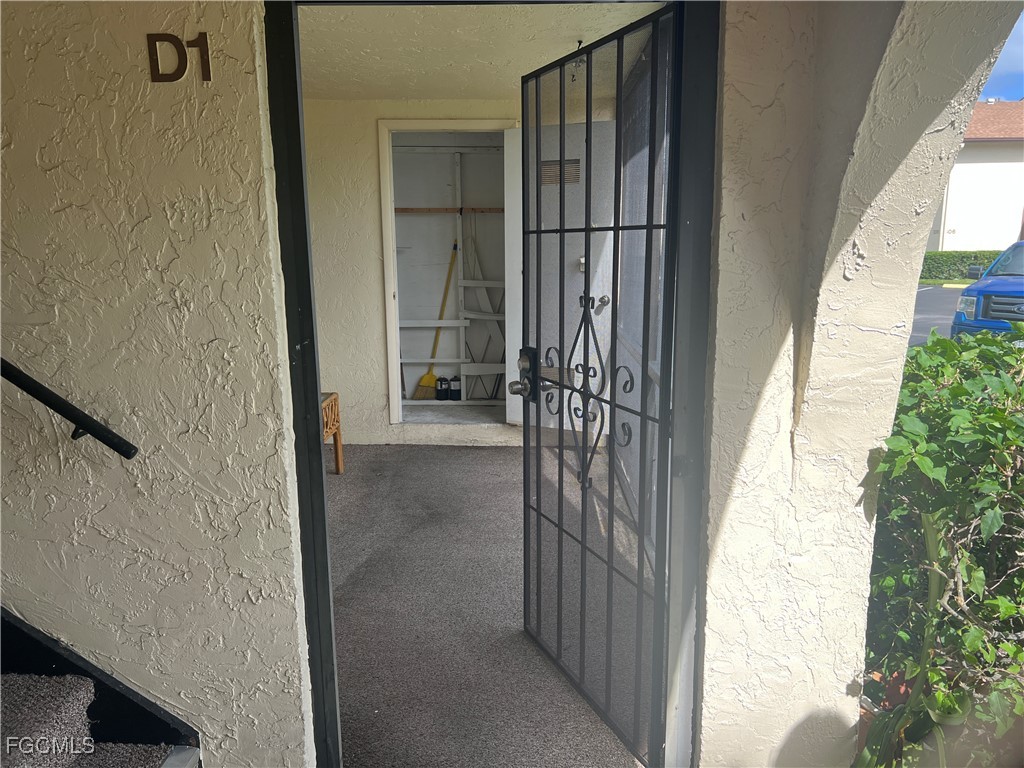 305 knotty pine CIR D-1