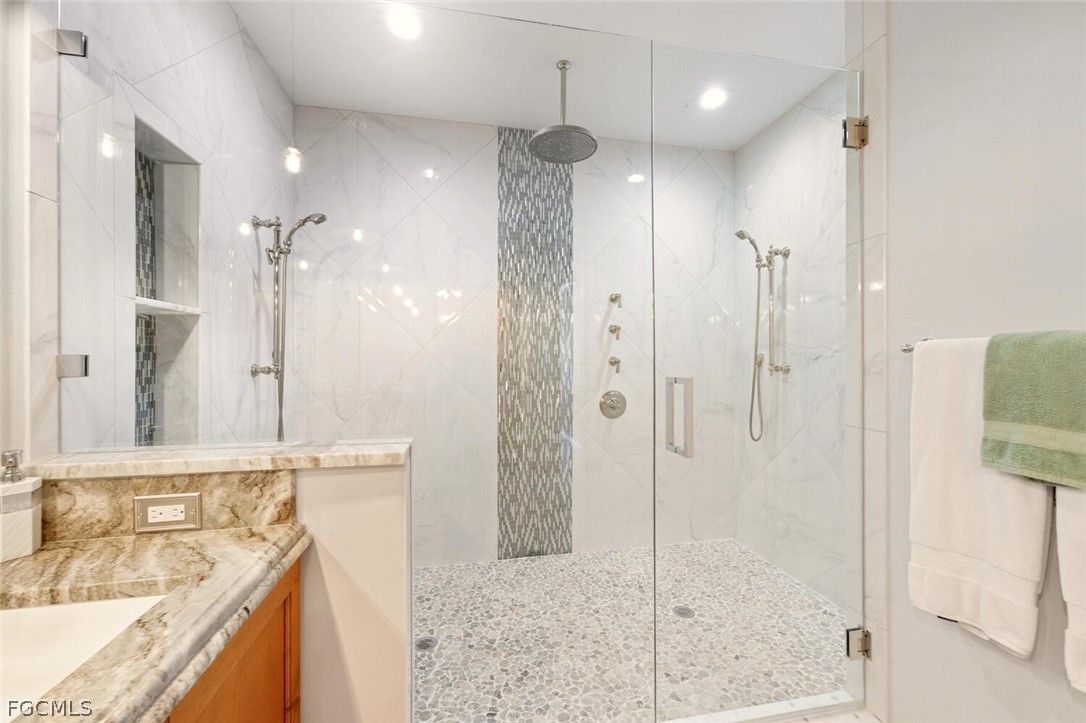 945 Eastham WAY H202