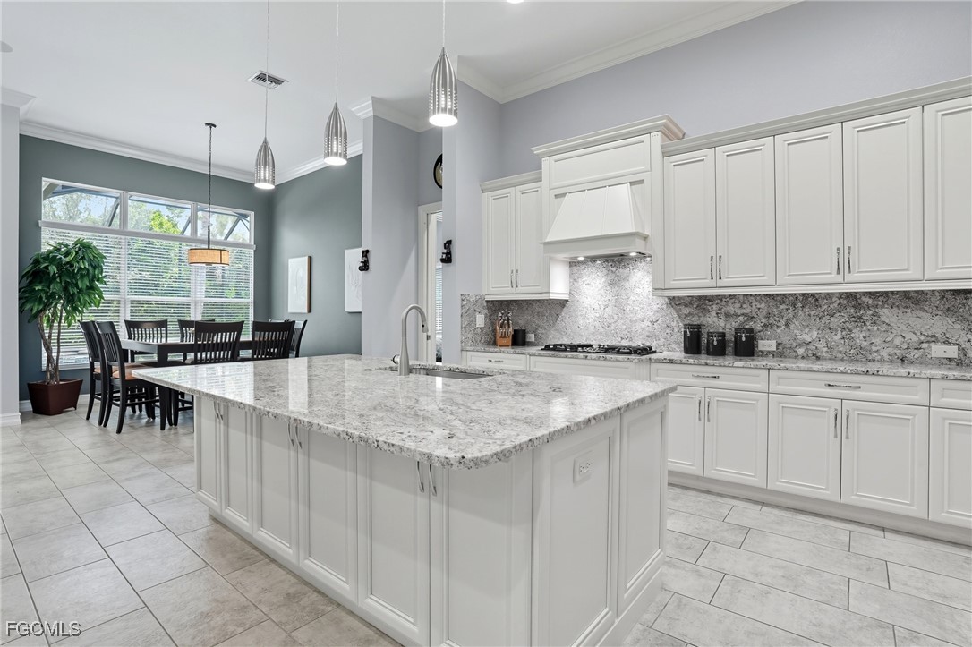 17279 Hidden Estates CIR