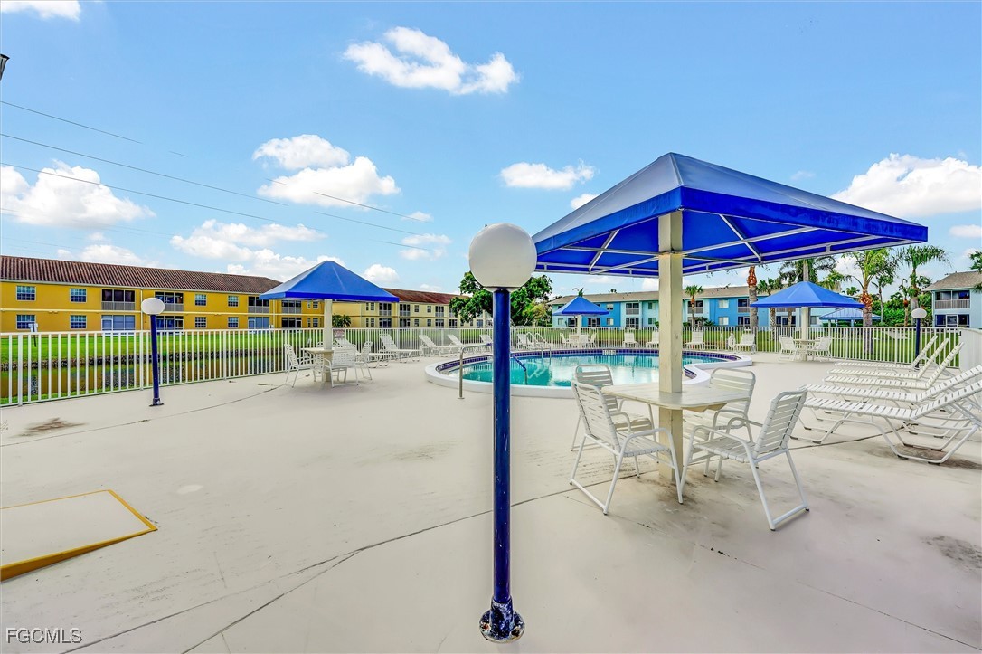 1100 Pondella RD 611