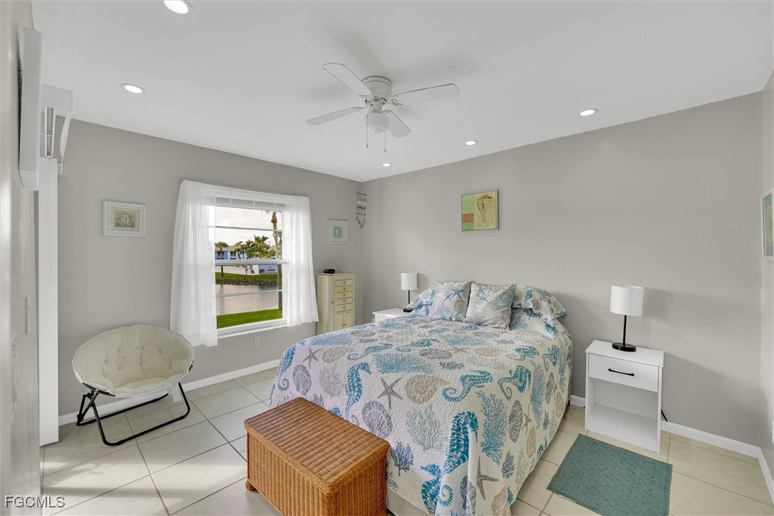 1100 Pondella RD 611