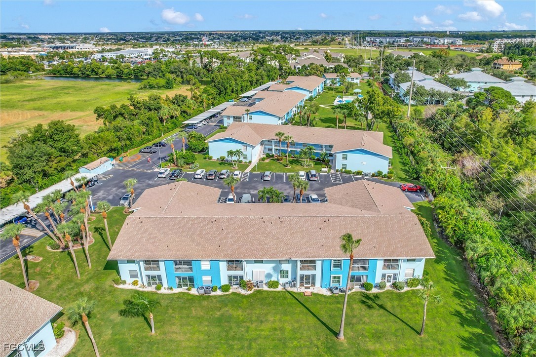 1100 Pondella RD 611