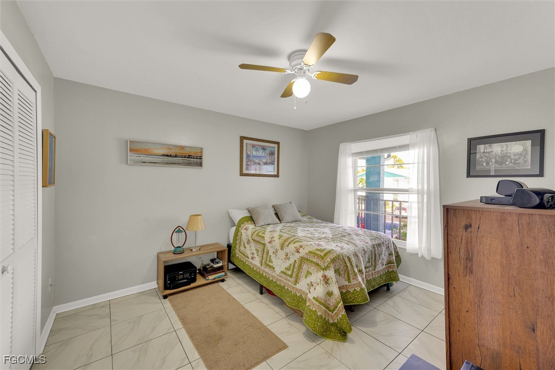 1100 Pondella RD 611