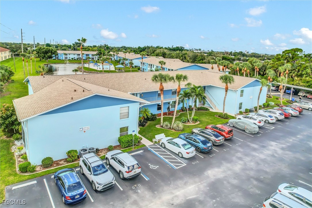 1100 Pondella RD 611