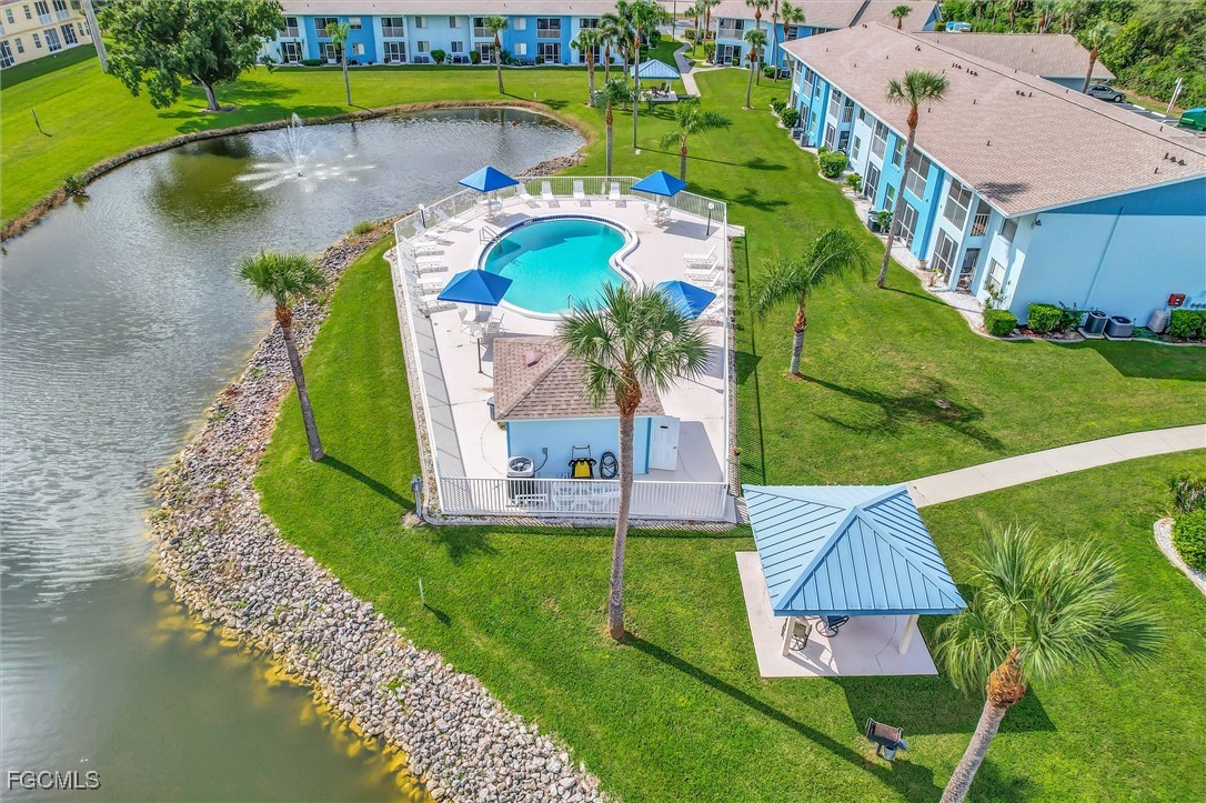 1100 Pondella RD 611