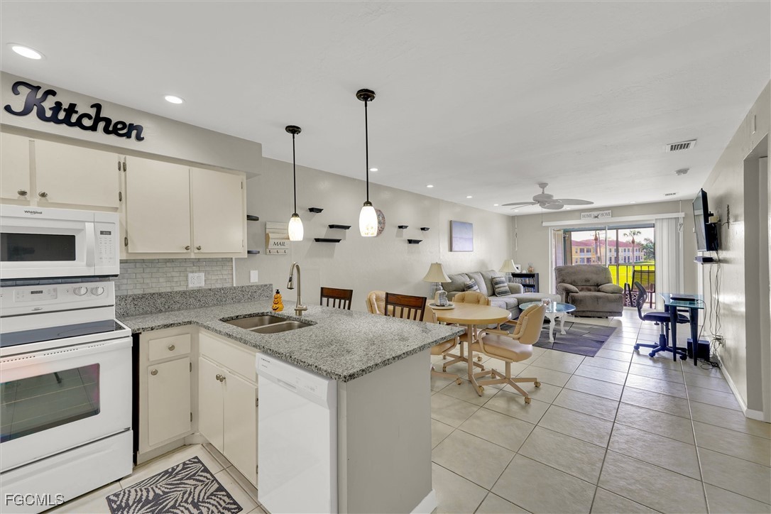 1100 Pondella RD 611