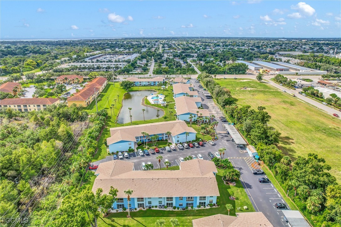 1100 Pondella RD 611