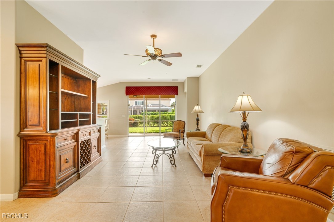 2492 Hopefield CT