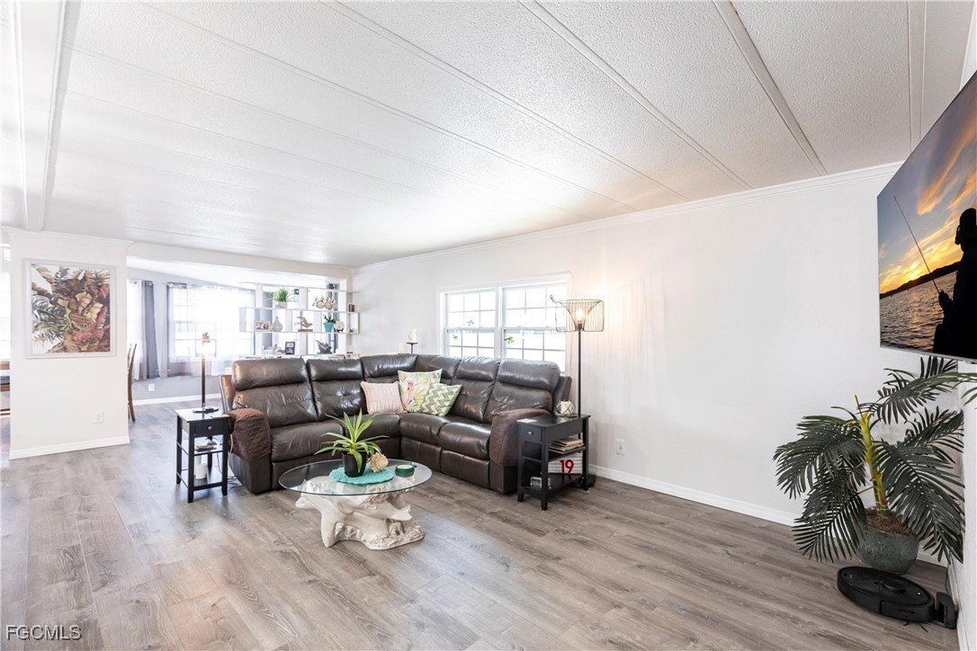 5701 Captain John Smith LOOP