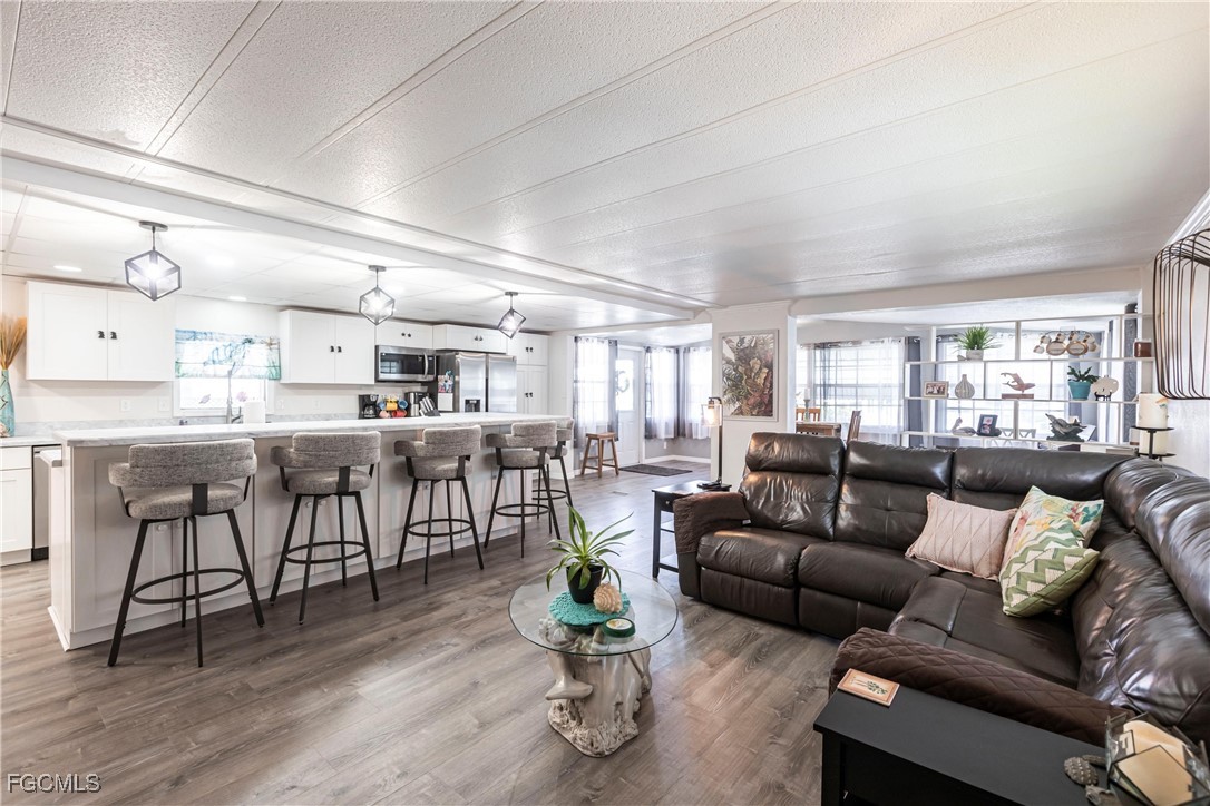 5701 Captain John Smith LOOP