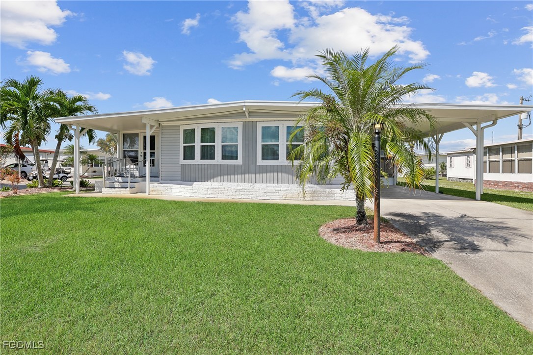 511 Pine Tree CT