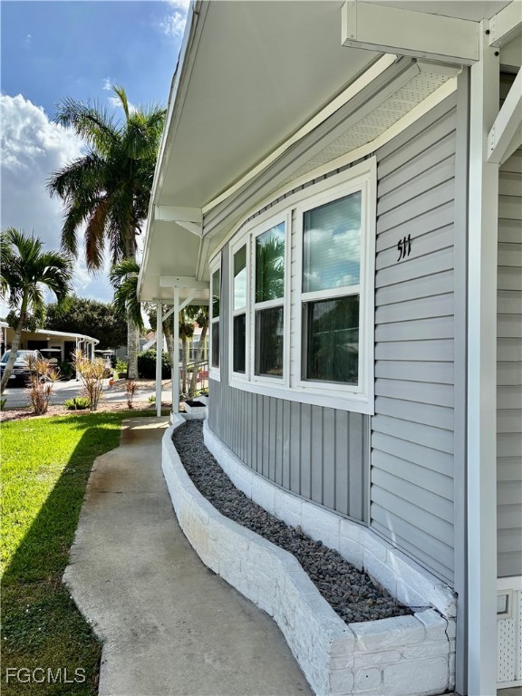 511 Pine Tree CT