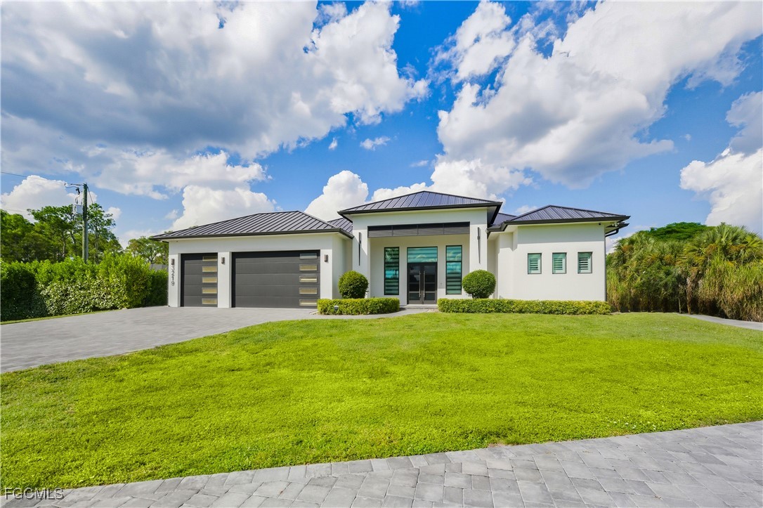 3219 White BLVD