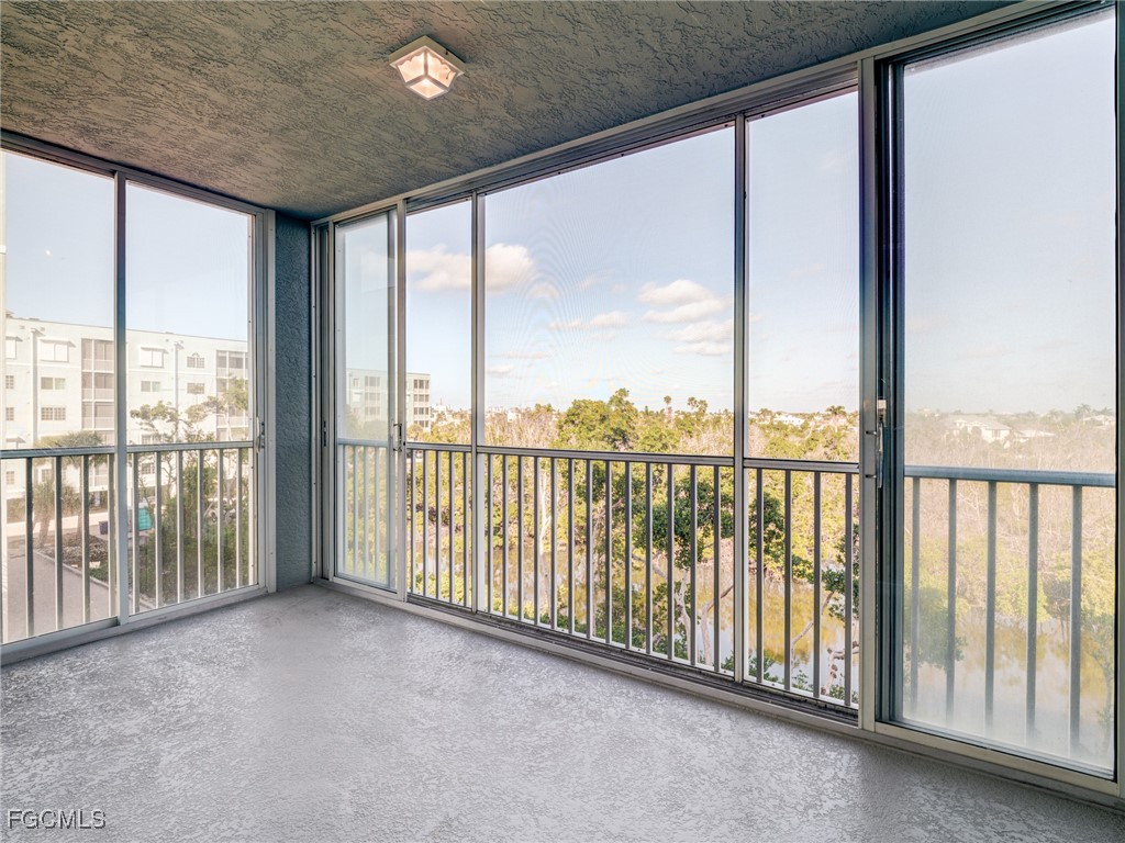 22712 Island Pines WAY 301