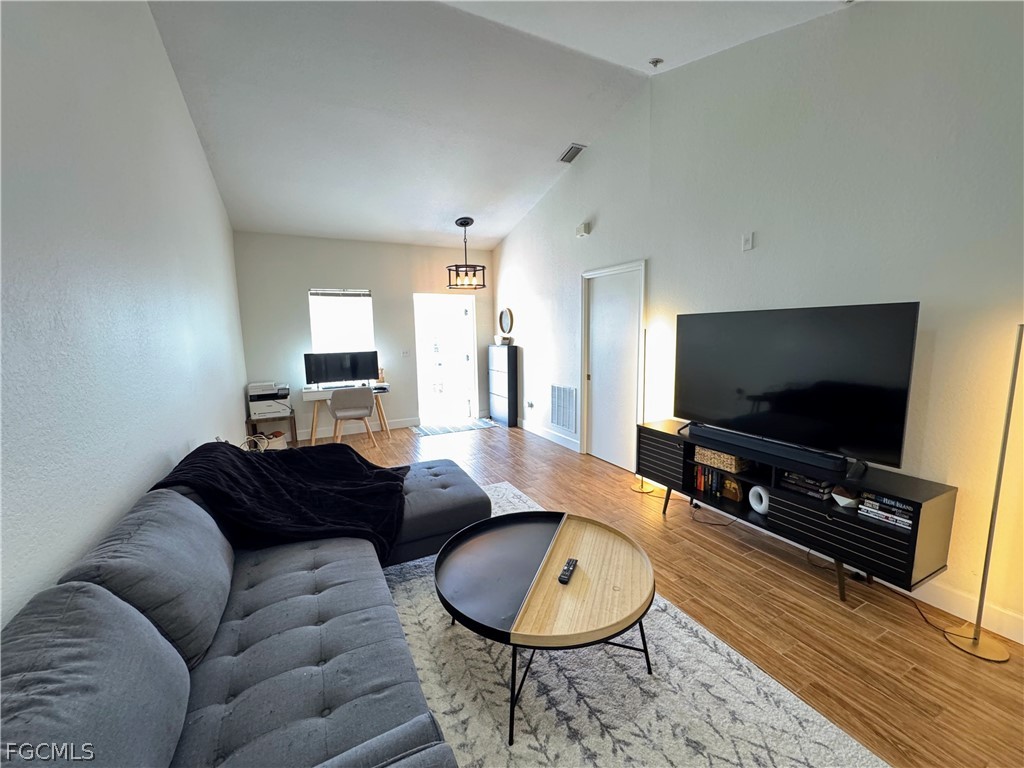 8423 Bernwood Cove LOOP 410