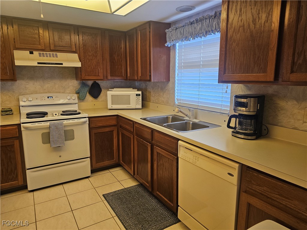 4521 Bay Beach LN 222