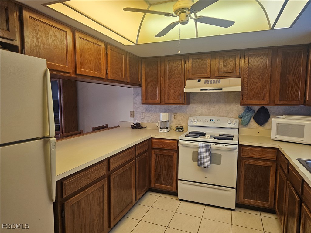 4521 Bay Beach LN 222